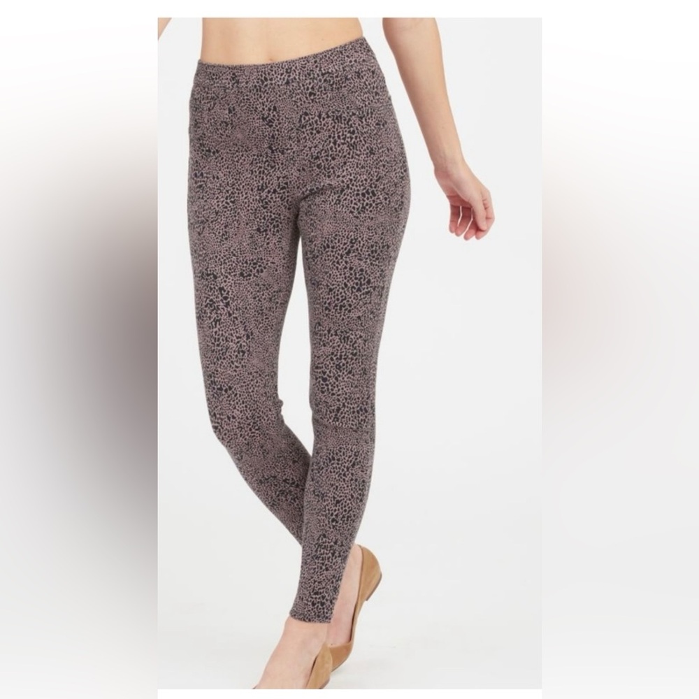 Spanx Ankle Jean-ish Leggings Desert Dot Gray Animal Print Women’s size Small